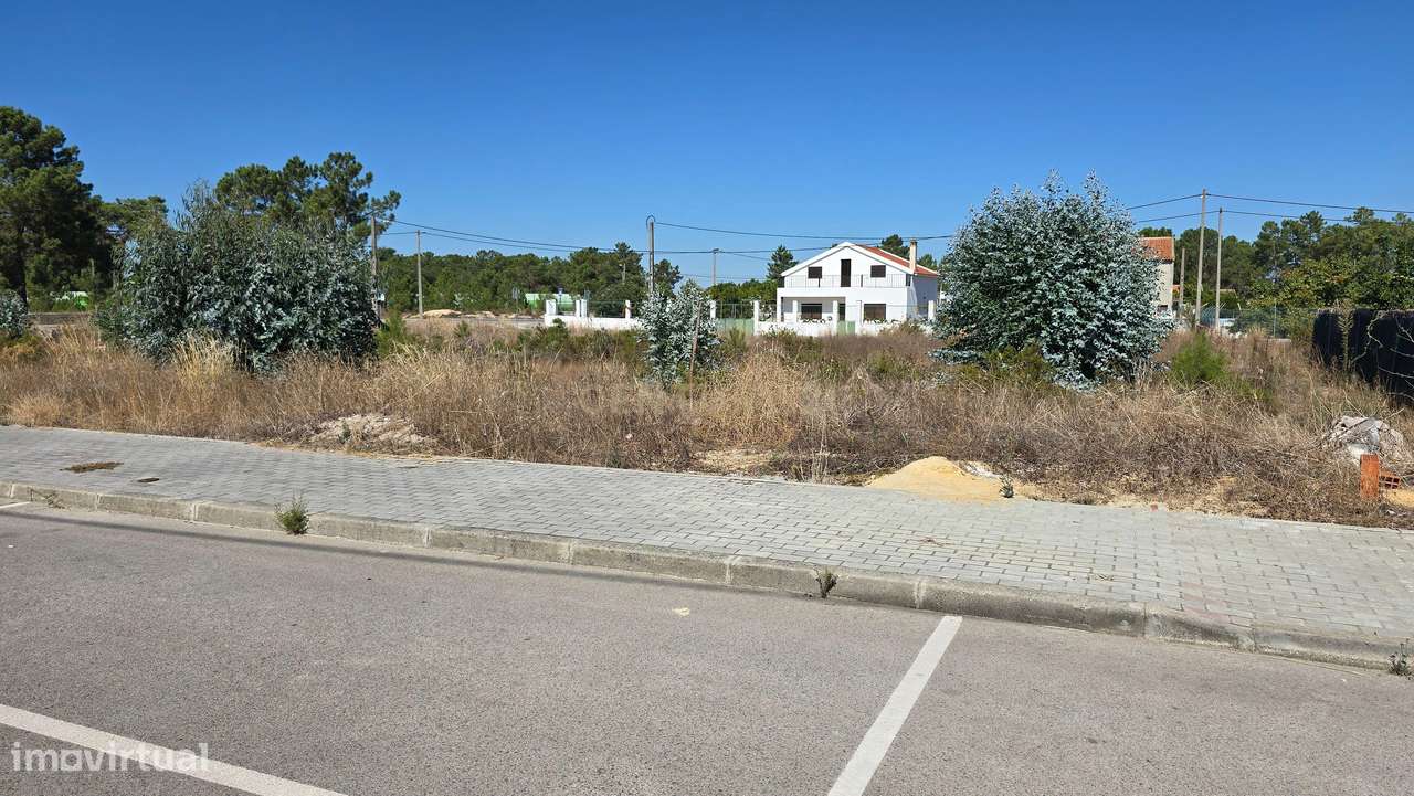 Descubra o terreno ideal para construir o lar dos seus sonhos! - Grande imagem: 2/4