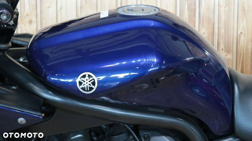 Yamaha FZS - 9