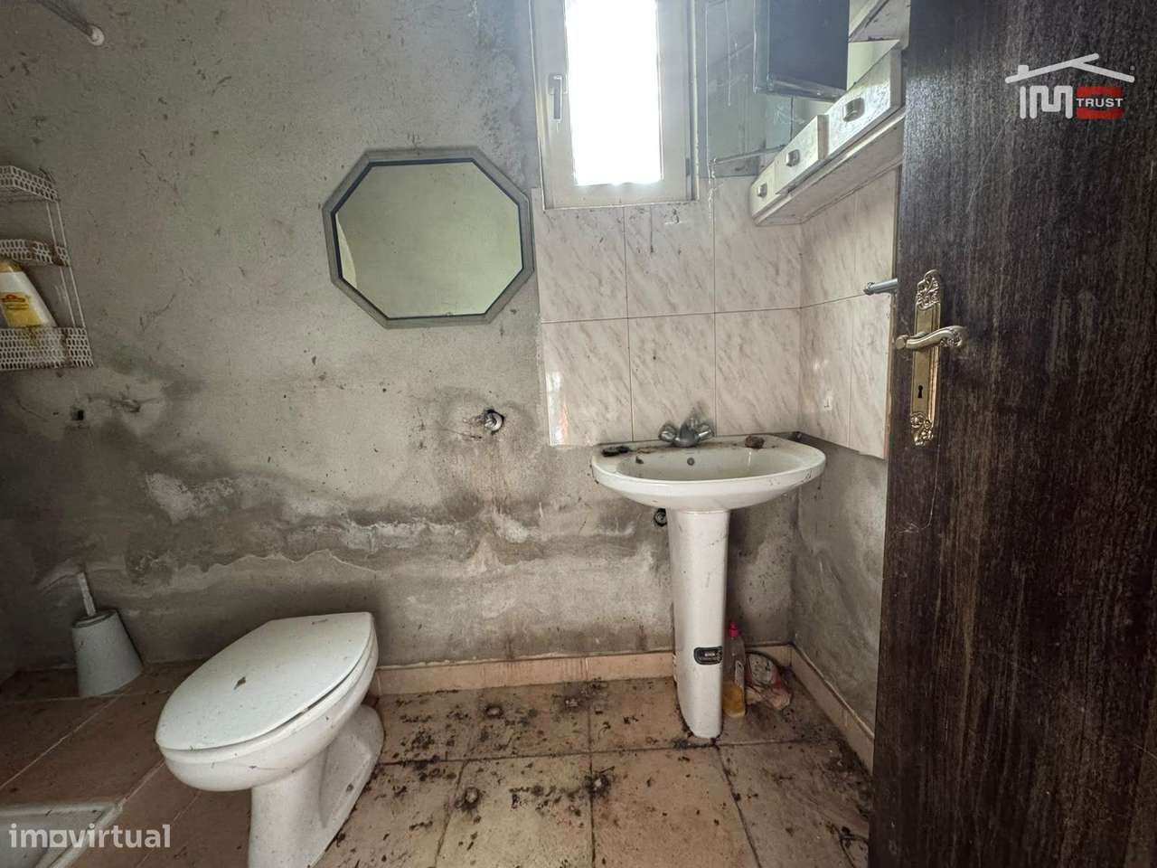 MORADIA T2 EM SEIÇA INSERIDA NUM TERRENO COM 707 m²-31