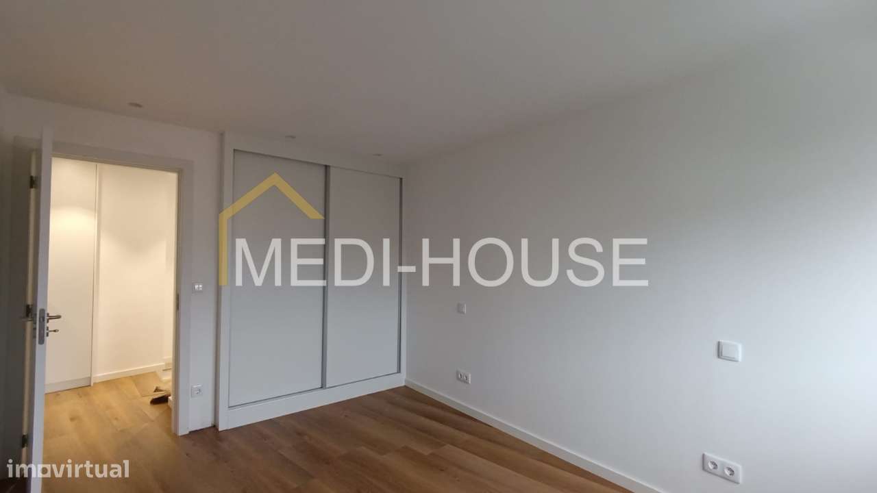 MORADIA NOVA EM APÚLIA – O SEU REFÚGIO JUNTO AO MAR! - Grande imagem: 5/8