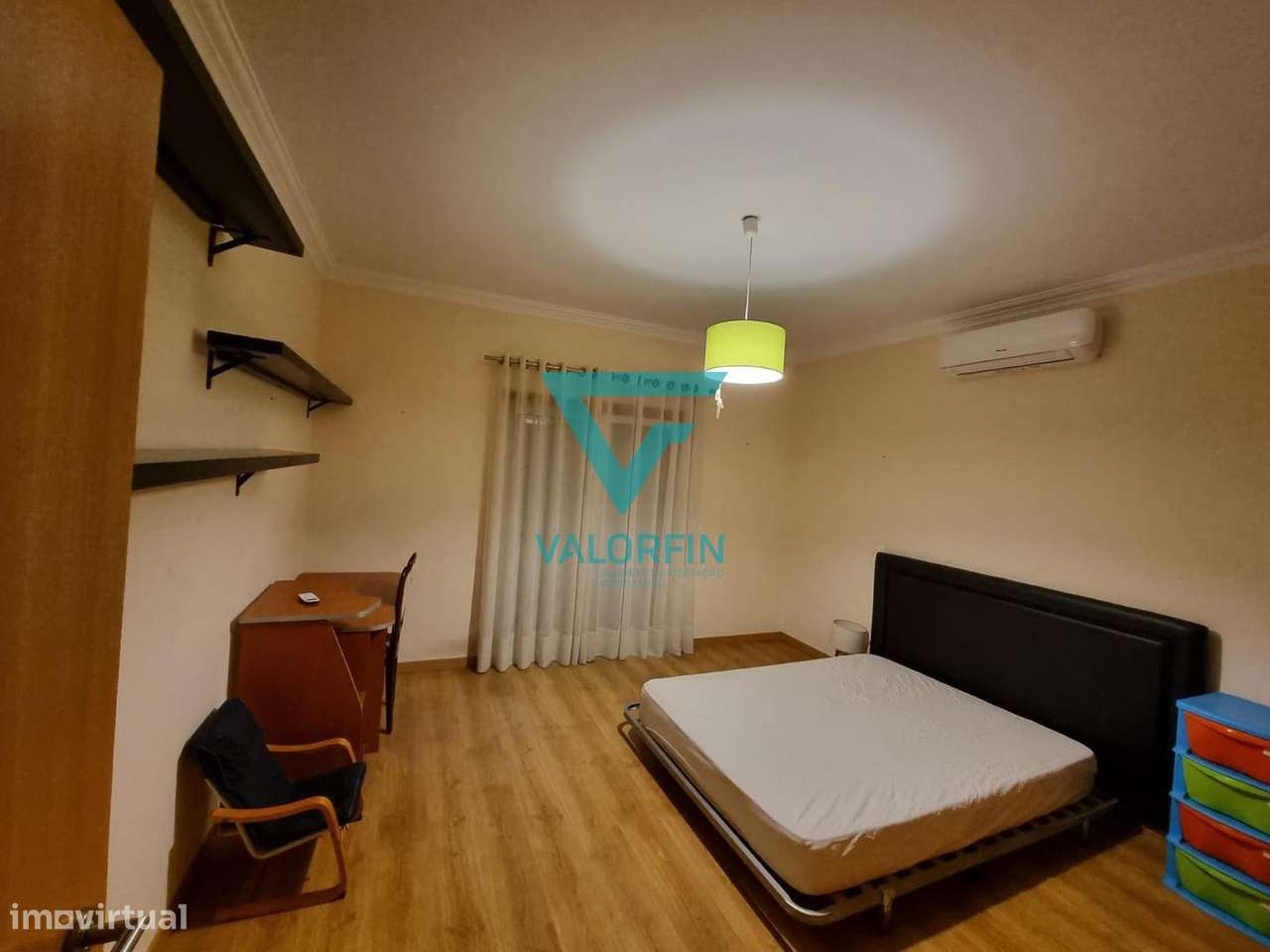 MORADIA T3 com Cave, Rés do Chão e Terreno | Batalha-11