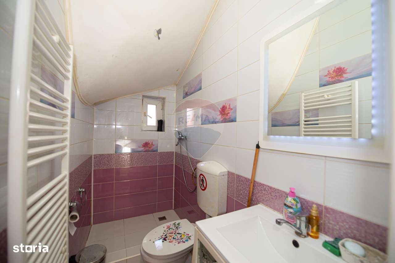 Casa de vanzare cu garaj,  Prelungirea Ghencea, Ghencea, Sector 6-12