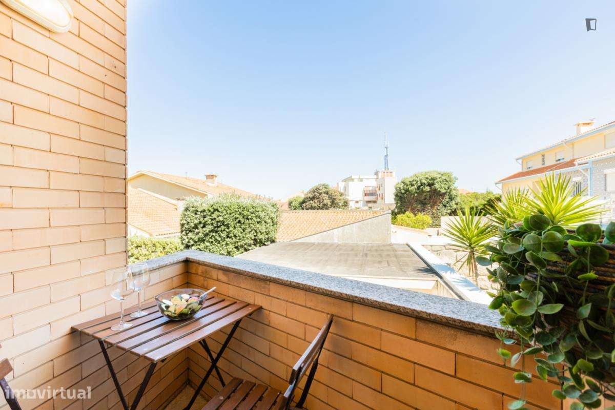 Apartamento com 2 quartos - localizado em Porto - Grande imagem: 2/7