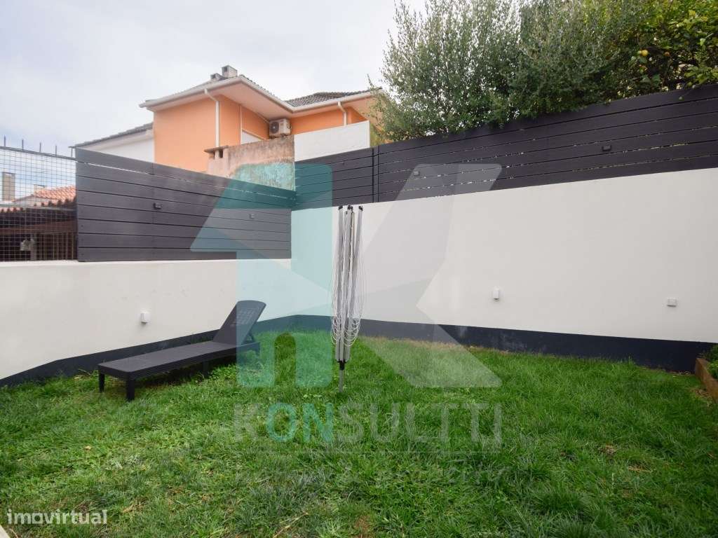 Fantástica Moradia geminada T3+1 com piscina - São Domingos de Rana-34