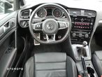 Volkswagen Golf - 6