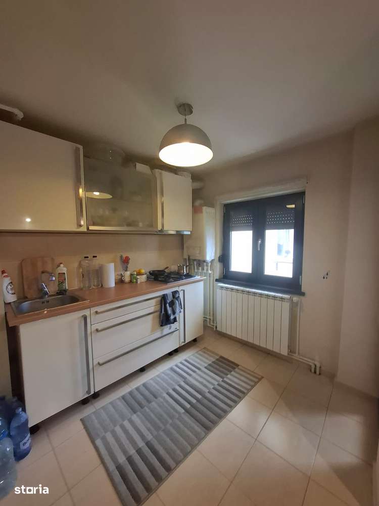 De vanzare garsoniera zona ultracentrala, mobilata utilata, etaj 1 - Imagine principală: 5/10