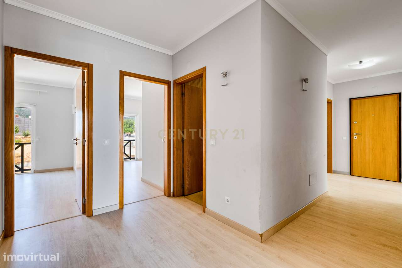 Apartamento Morderno T4 com Vista Mar, Elevador , Garagem e 166 m² em-15