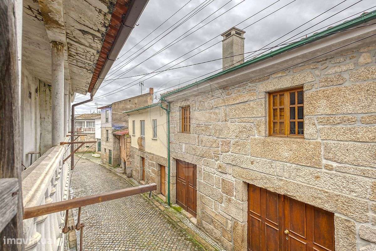 Moradia T2 para venda - Grande imagem: 2/28