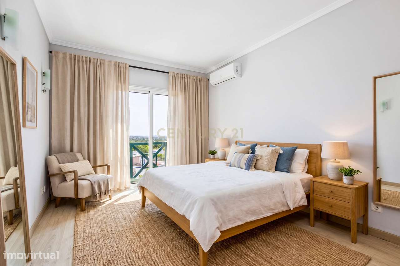 Apartamento Morderno T4 com Vista Mar, Elevador , Garagem e 166 m² em-14