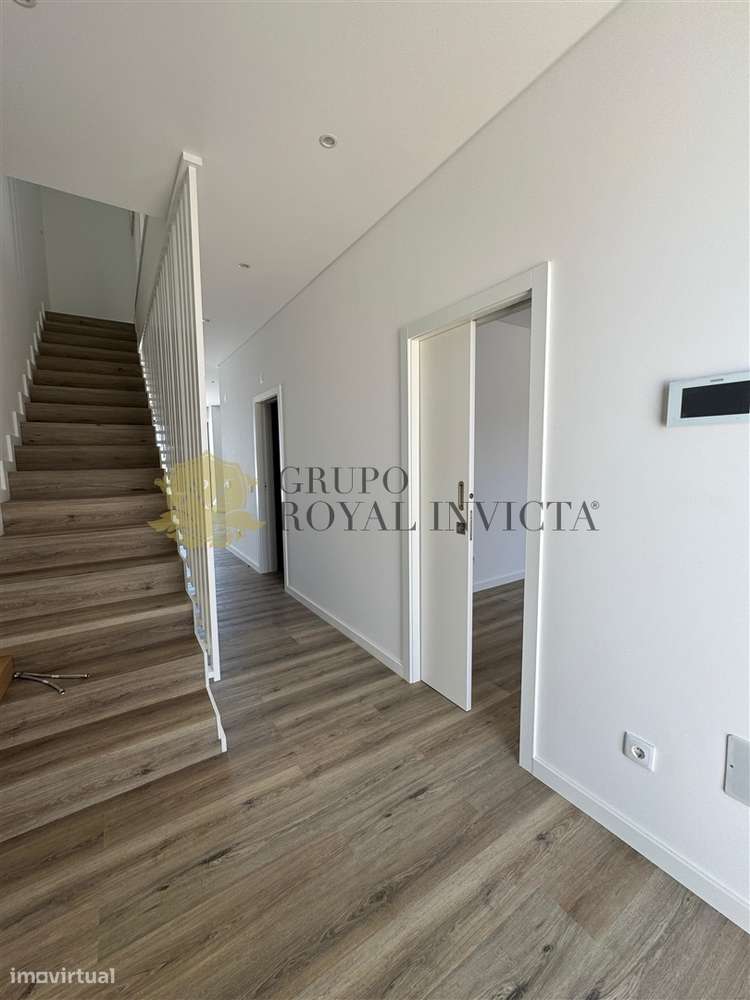 MORADIA V4 DE LUXO – PISCINA & JARDIM PRIVADO | FERRAGUDO - ALGARVE-14