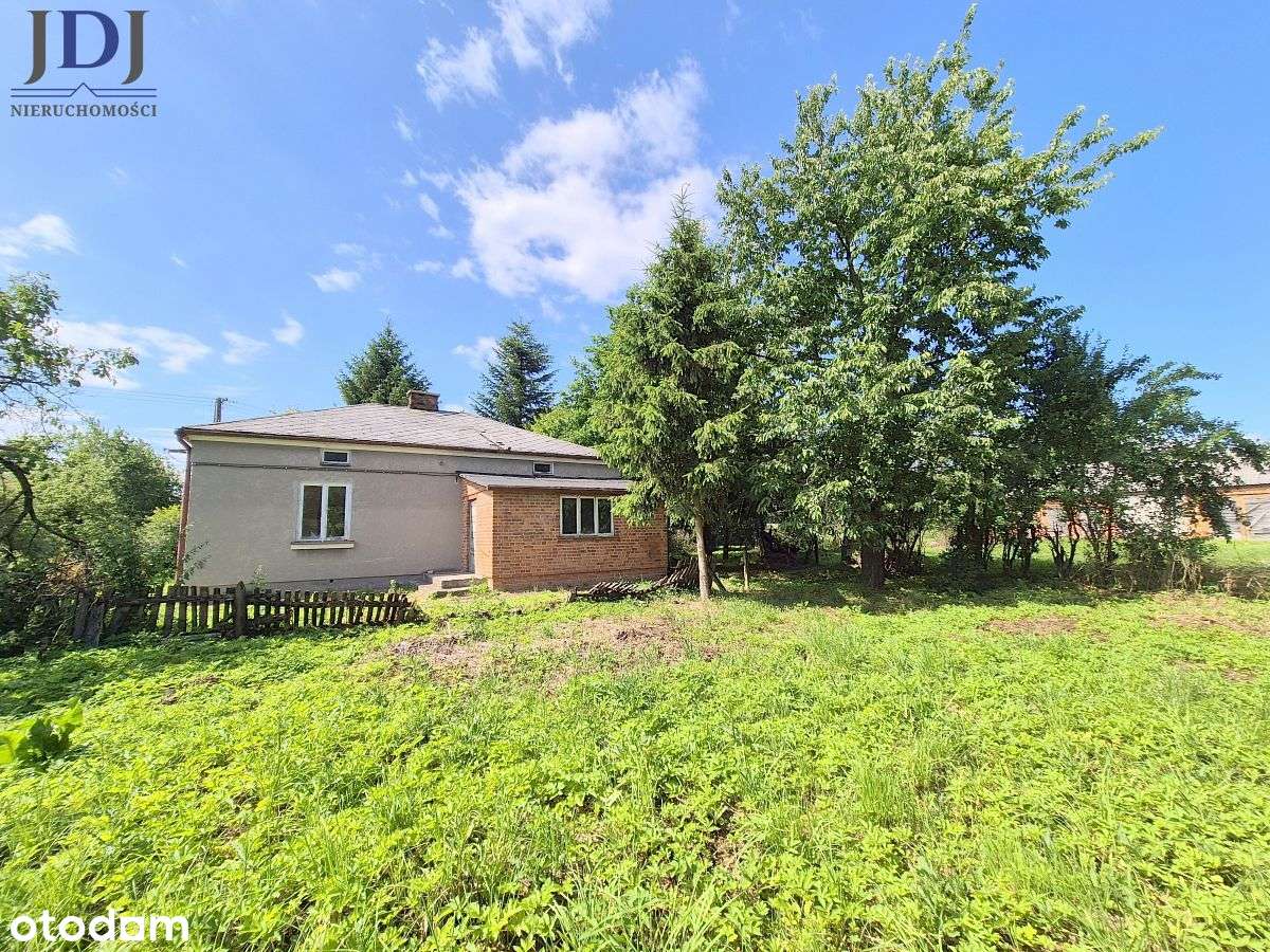Dom wśród natury z dużą działką i budynkami.-13