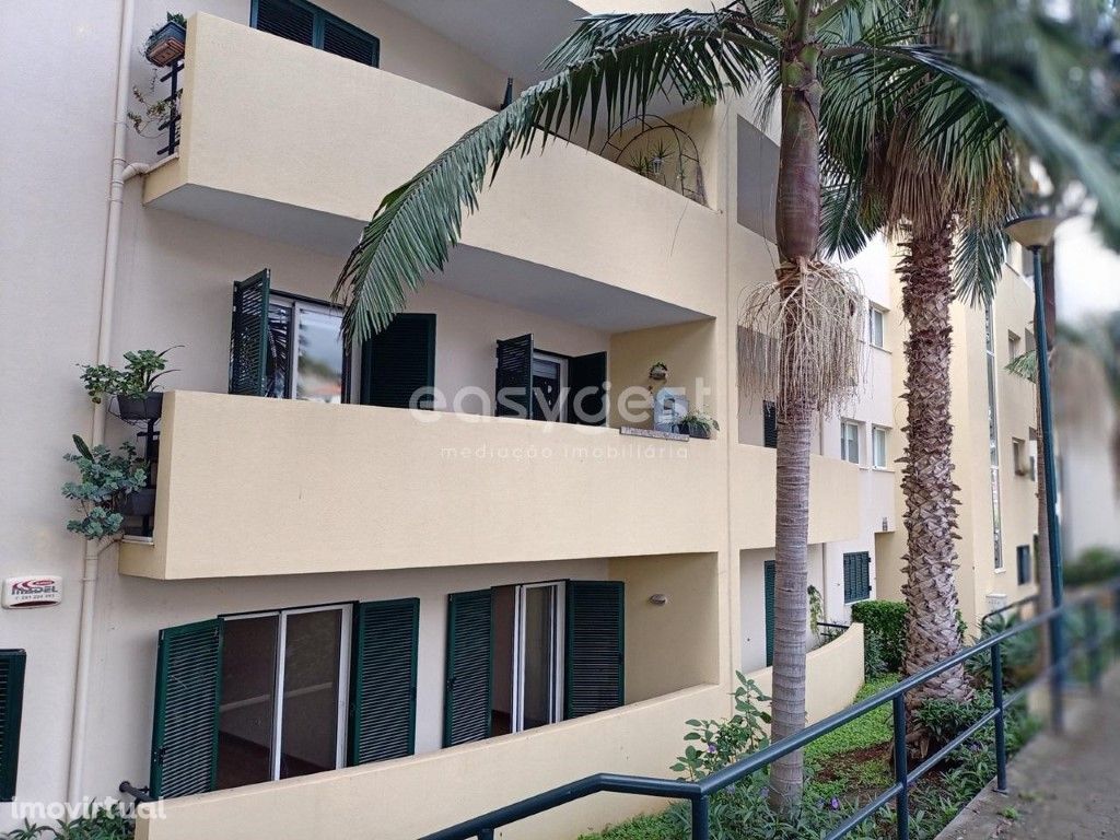 Excelente Apartamento T3 Rés do Chão na Ajuda, Fórum Madeira