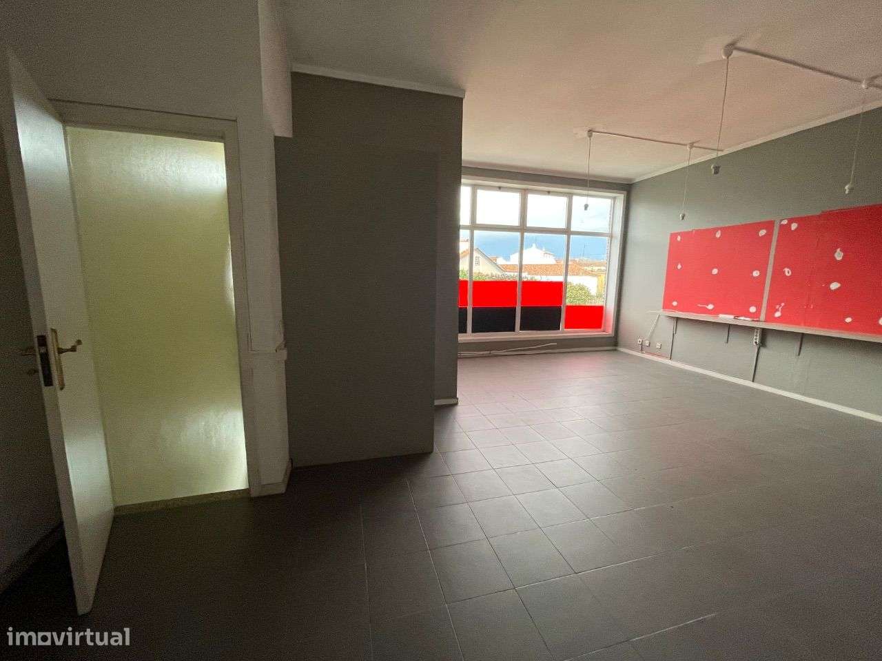 Loja com cave em Fão - Grande imagem: 5/8