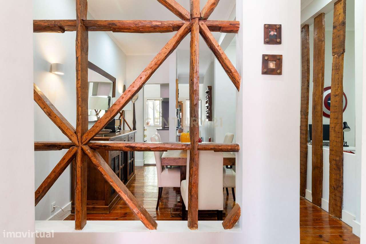 Apartamento de 6 assoalhadas totalmente remodelado em Belém - Grande imagem: 4/16