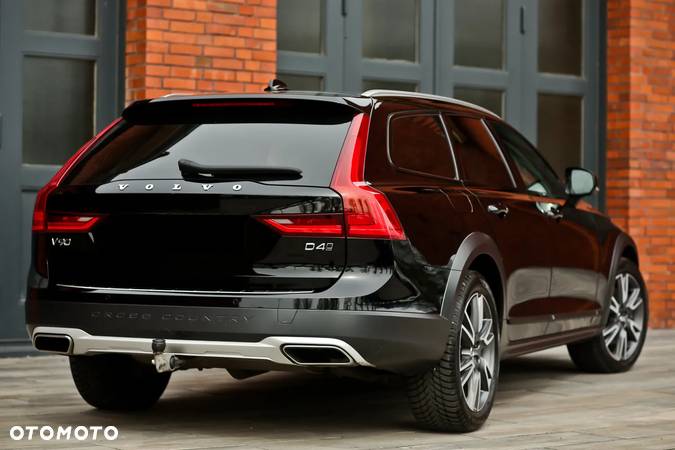 Volvo V90 Cross Country D4 AWD Geartronic - 13