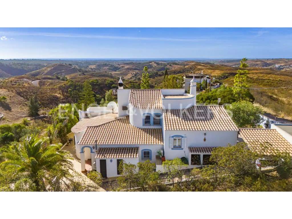 Moradia de Luxo com Piscina e Campo de Golfe Privado - Grande imagem: 4/58