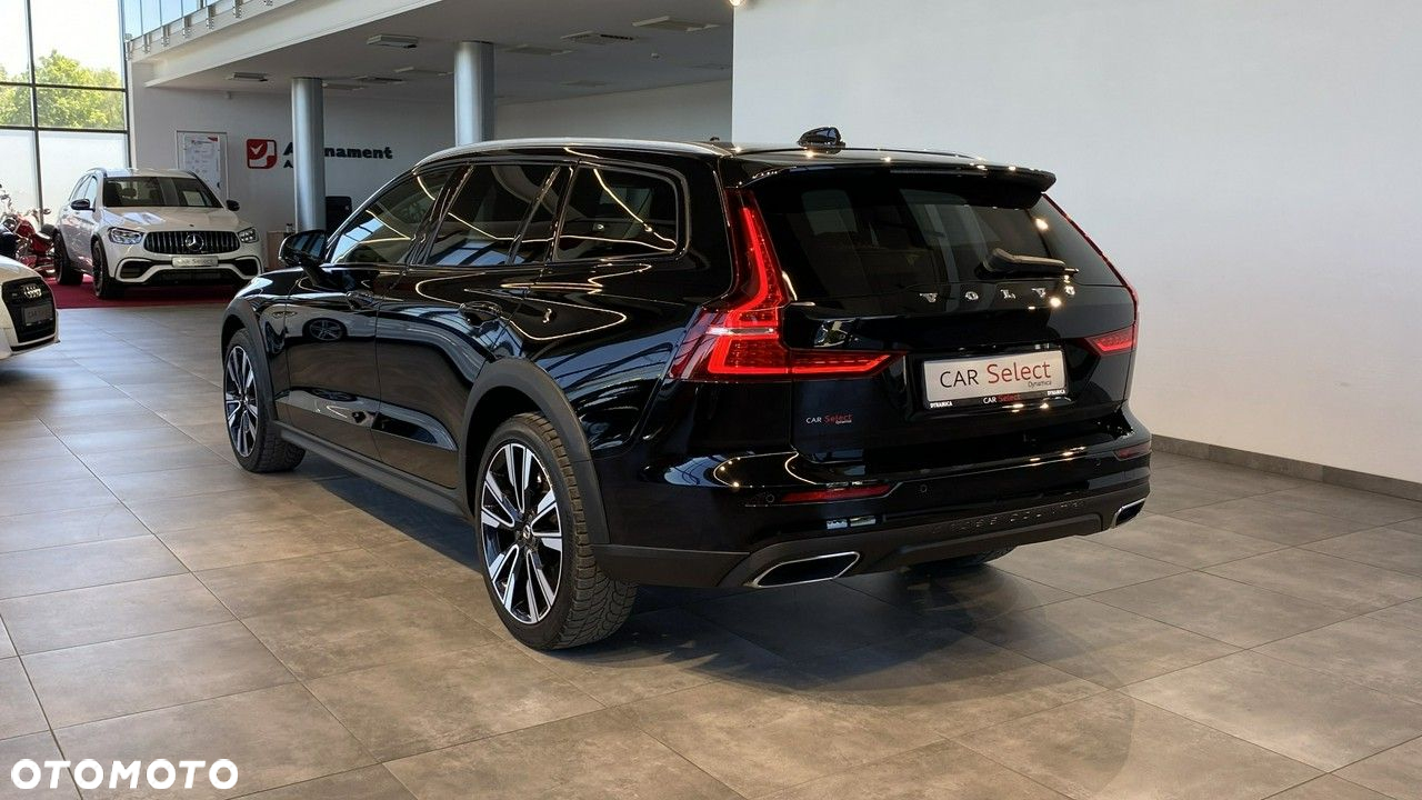 Volvo V60 Cross Country - 7