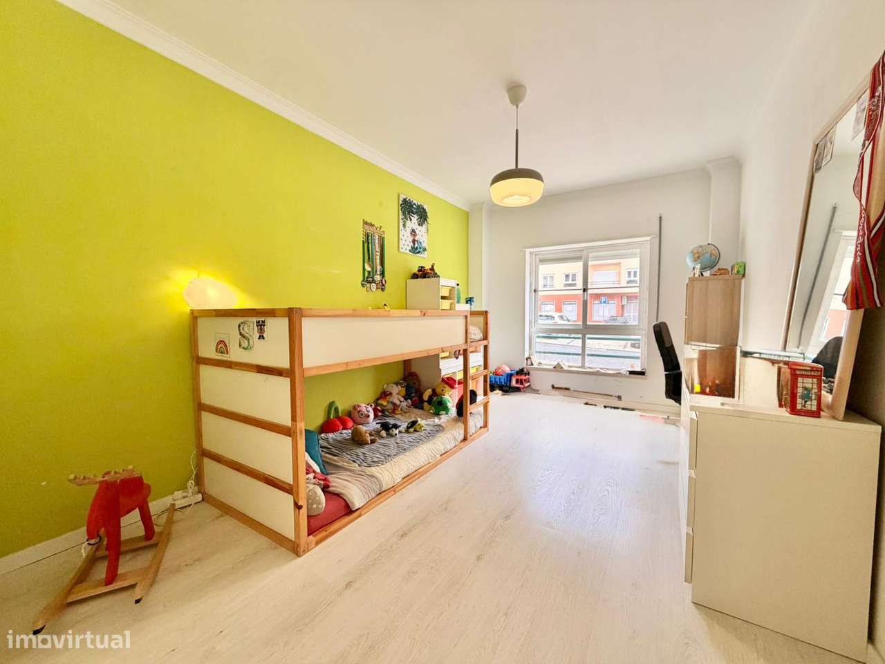 Apartamento T2 com arrecadação - zona Conquinha-12