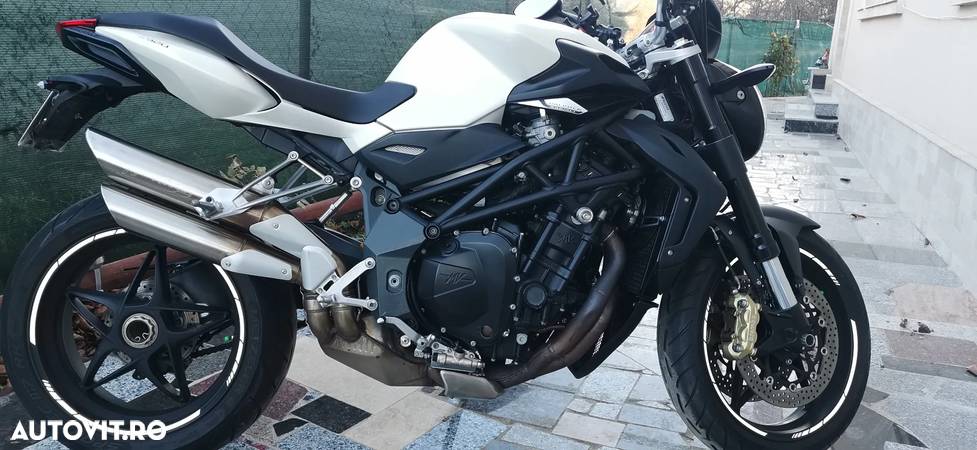 MV AGUSTA Brutale 1090 - 2