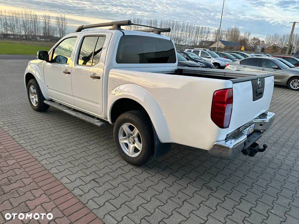 Nissan Navara 3.0 D V6 - 4