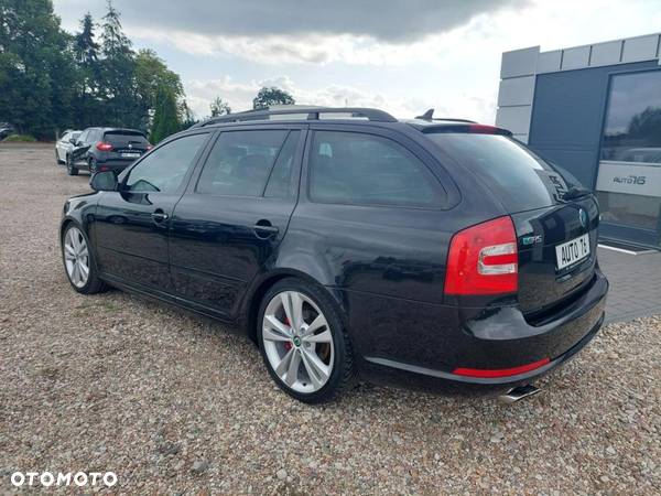 Skoda Octavia 2.0 TDI DPF RS - 12