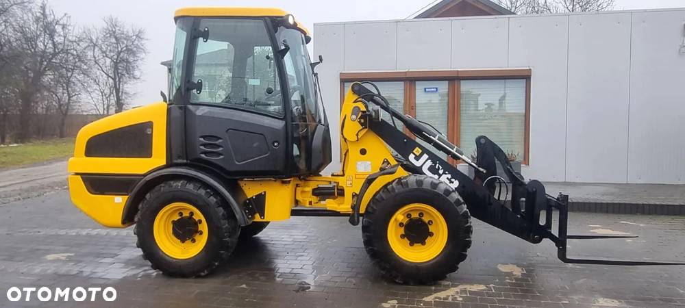 JCB 406 T4 - 1