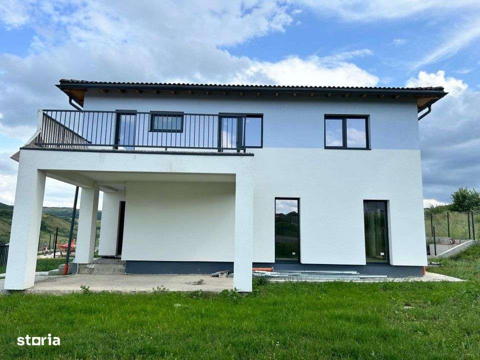 Duplex construit la standarde inalte de calitate la intrare in Corusu - Imagine principală: 2/19