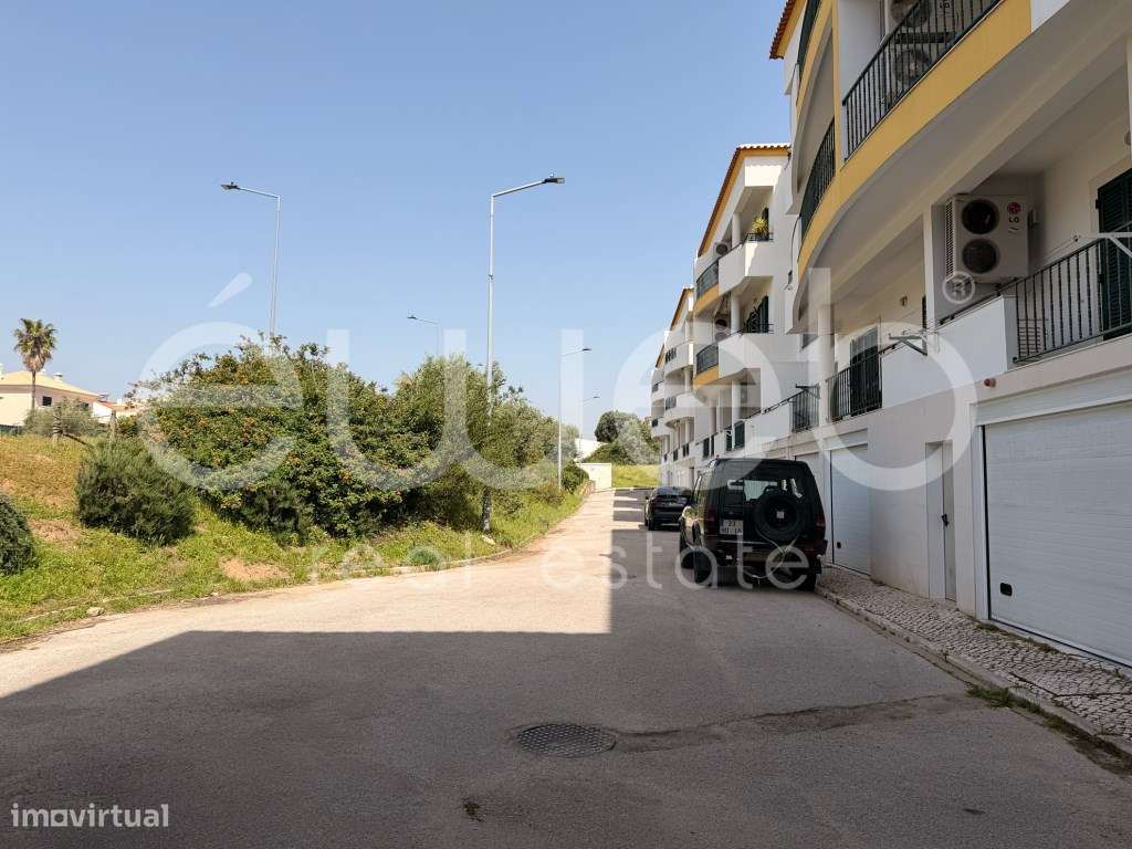 Apartamento T3 com Garagem e Arrecadação, em Aires-41