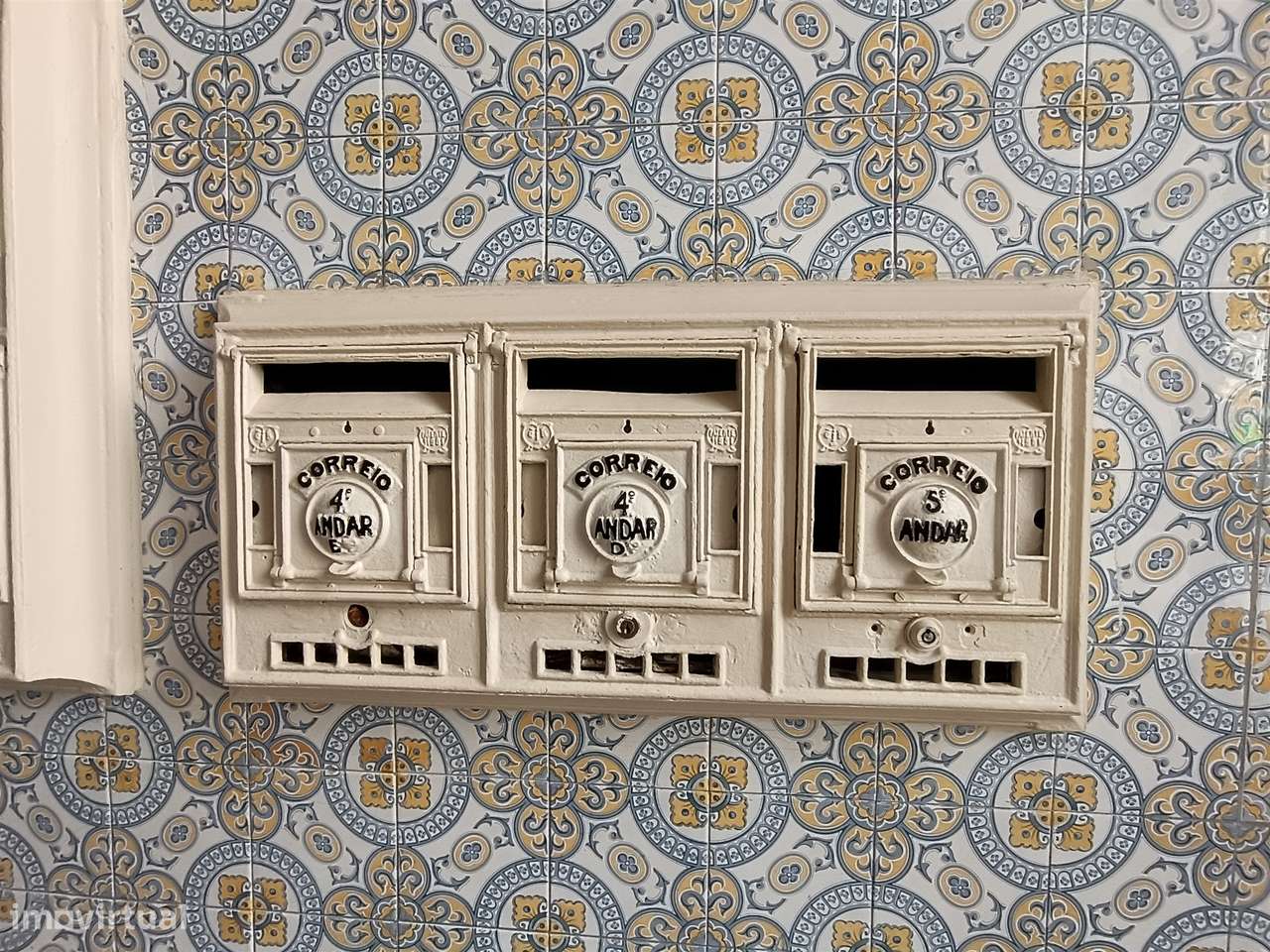 Apartamento T3 usado Arroios Lisboa-32