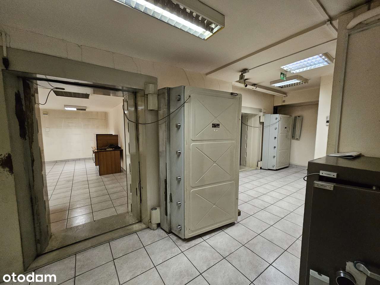 Ruda Śląska ul. Niedurnego 44-budynek - najmem zwrotnym i pustostan-3