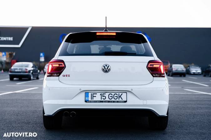 Volkswagen Polo 2.0 TSI DSG GTI - 4