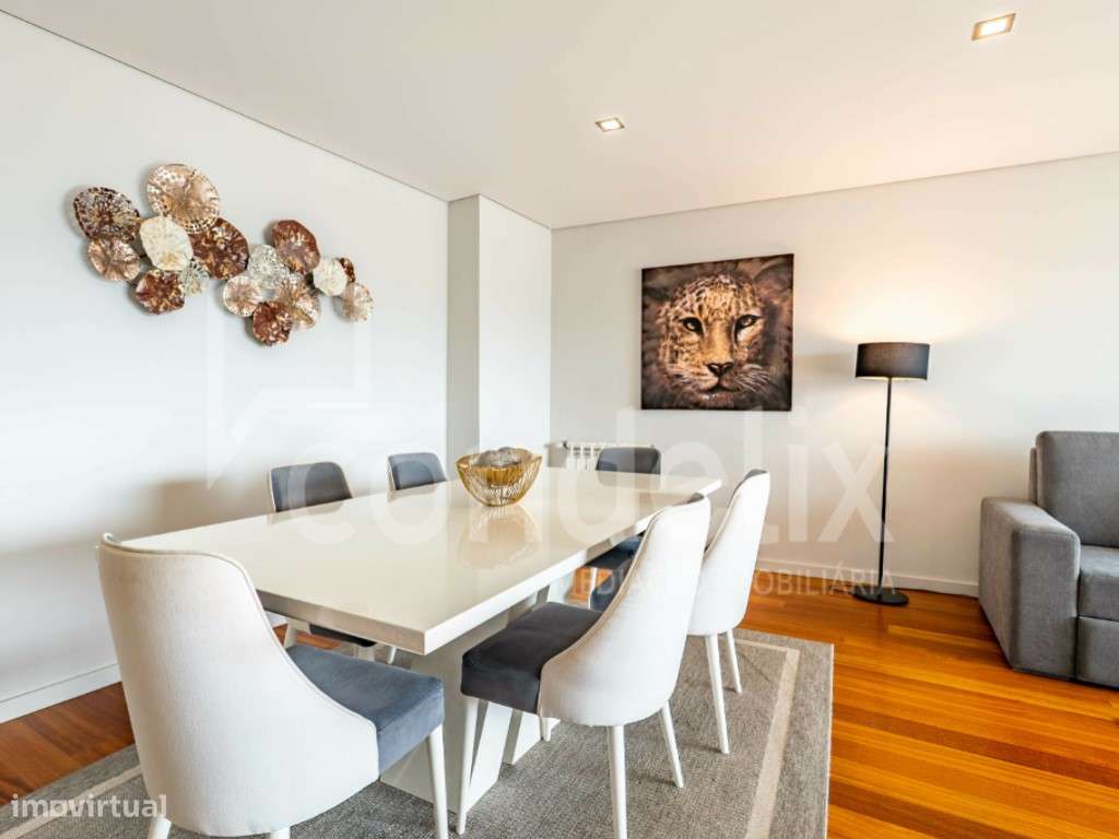 Apartamento T3 com vista rio, para venda no Freixo, Gondomar-9