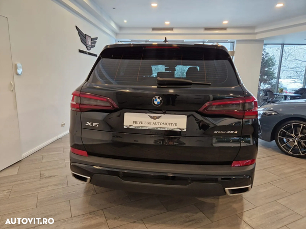 BMW X5 xDrive45e - 8