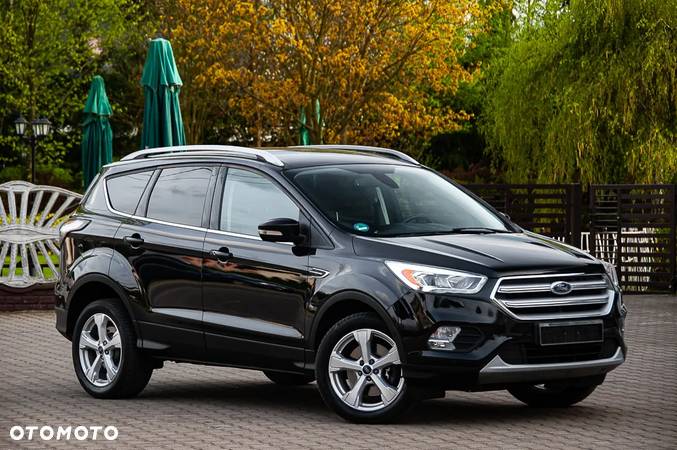 Ford Kuga 2.0 TDCi 2x4 Titanium - 16