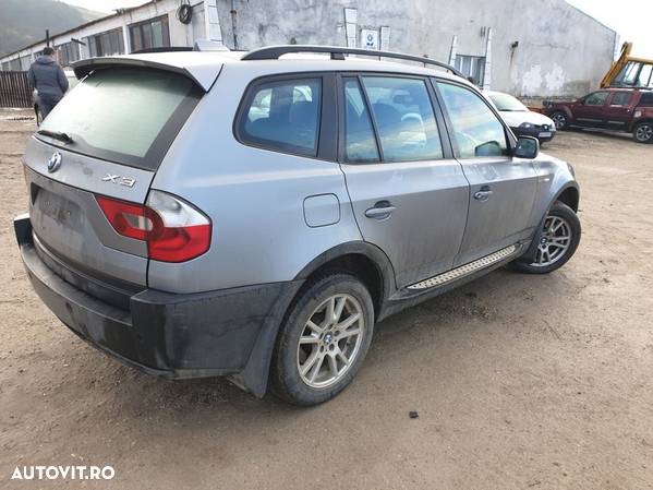 Dezmembrez Bmw x3 e83 2.0d - 5