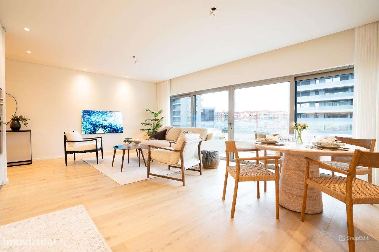 Apartamento T3 com 4 wc varanda e garagem - Grande imagem: 2/21