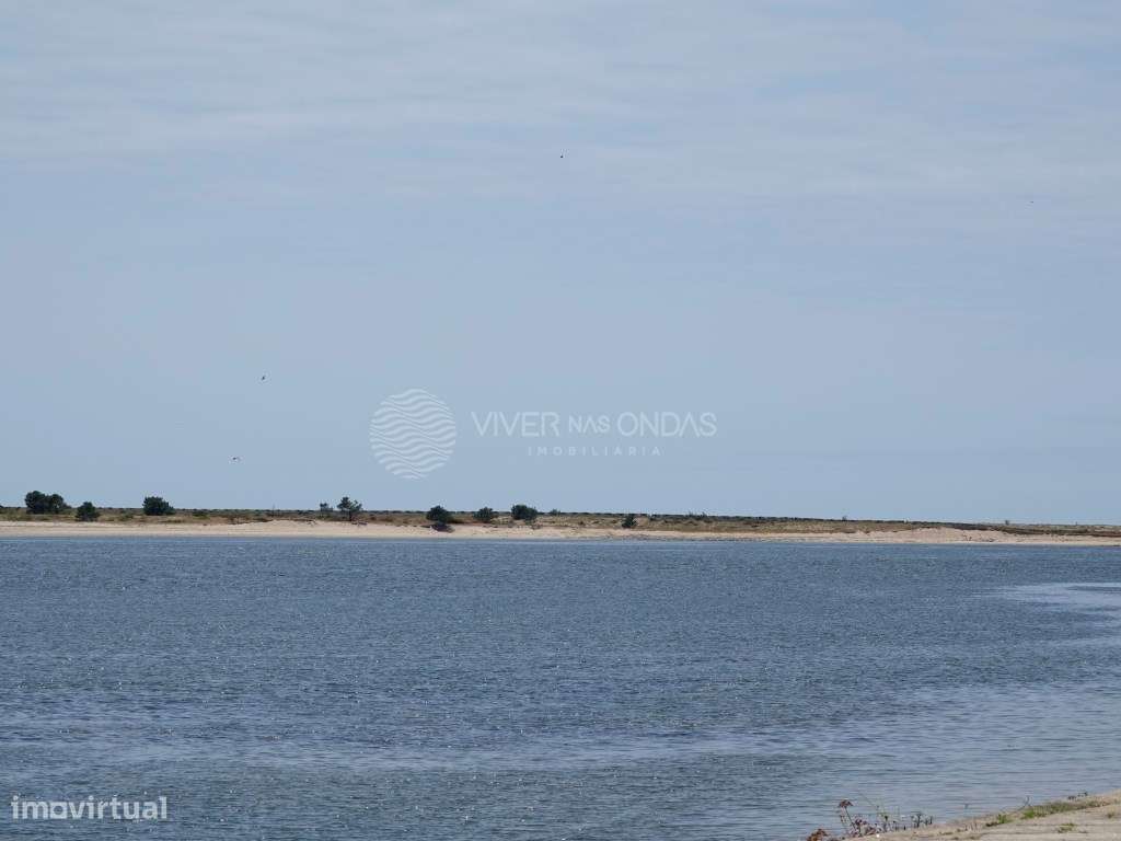 Apartamento T4 com 2 lugares de parqueamento e arrecadação.-46