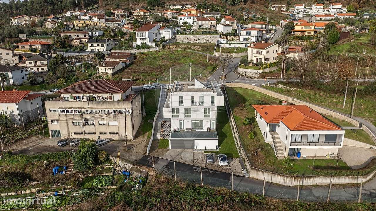 Apartamento T3 Duplex Novo | São Torcato, Guimarães-28