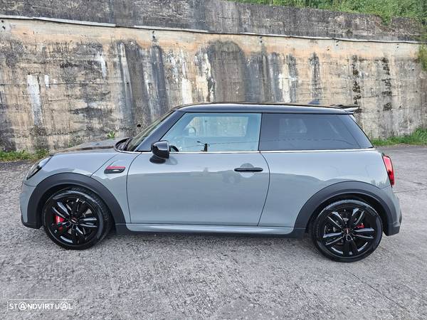 MINI John Cooper Works Plus Auto Desportiva - 2