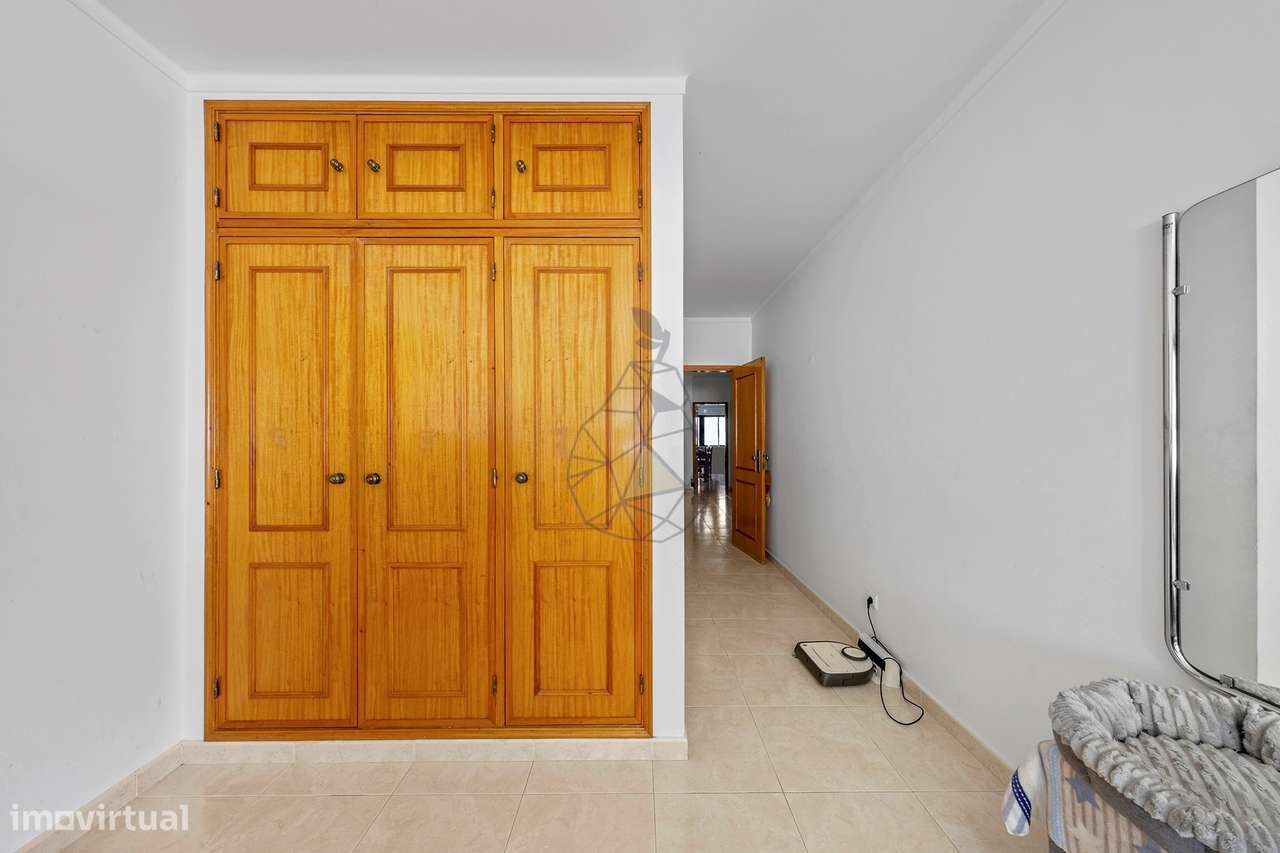 Apartamento T2 localizado a cerca de 600 metros da Praia em Quarteira-18