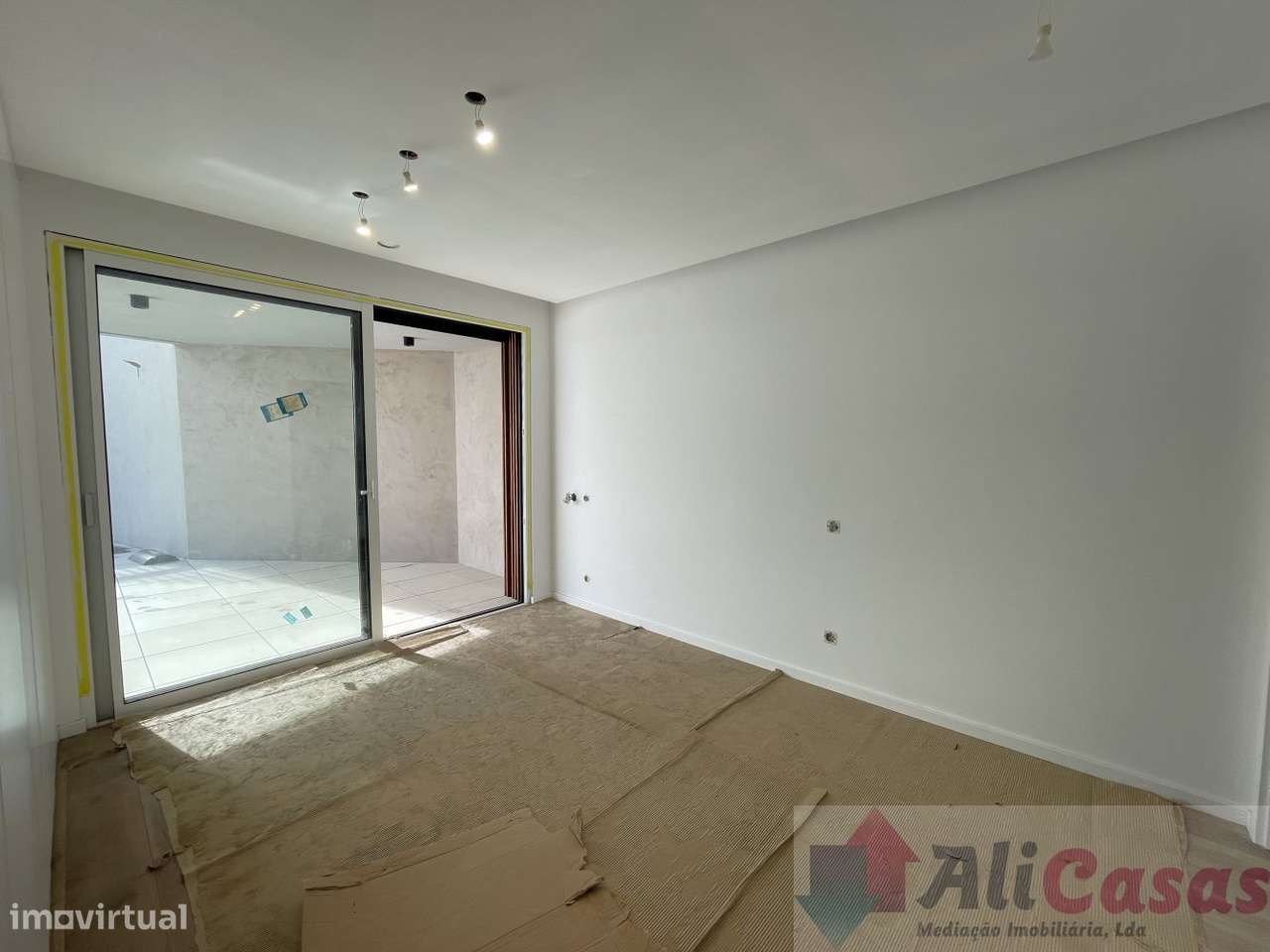Excelente T3 C/terraço e Jacuzzi Privado- Vista para a Baía-17
