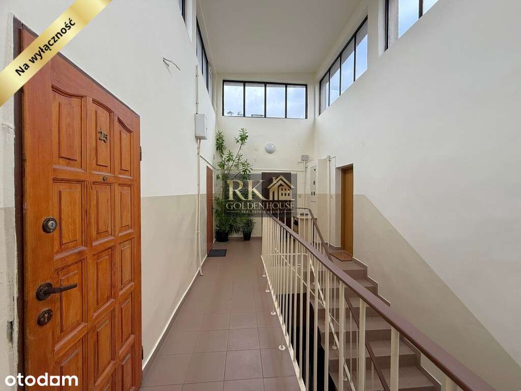 Kawalerka w ścisłym centrum miasta-8