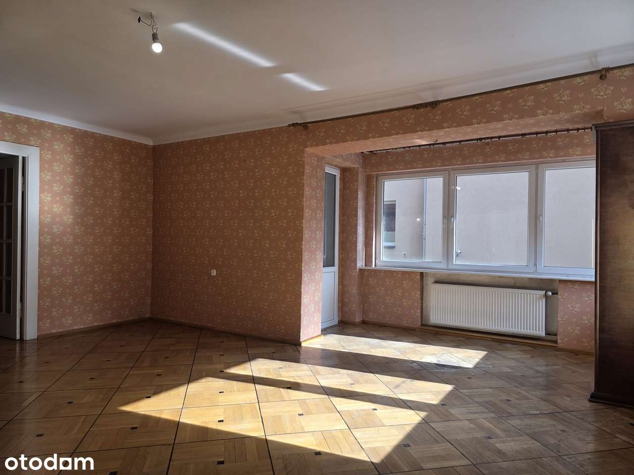 Przestronna przestrzeń na biuro / gabinet / studio / kwaterę - Pełny obrazek: 5/8