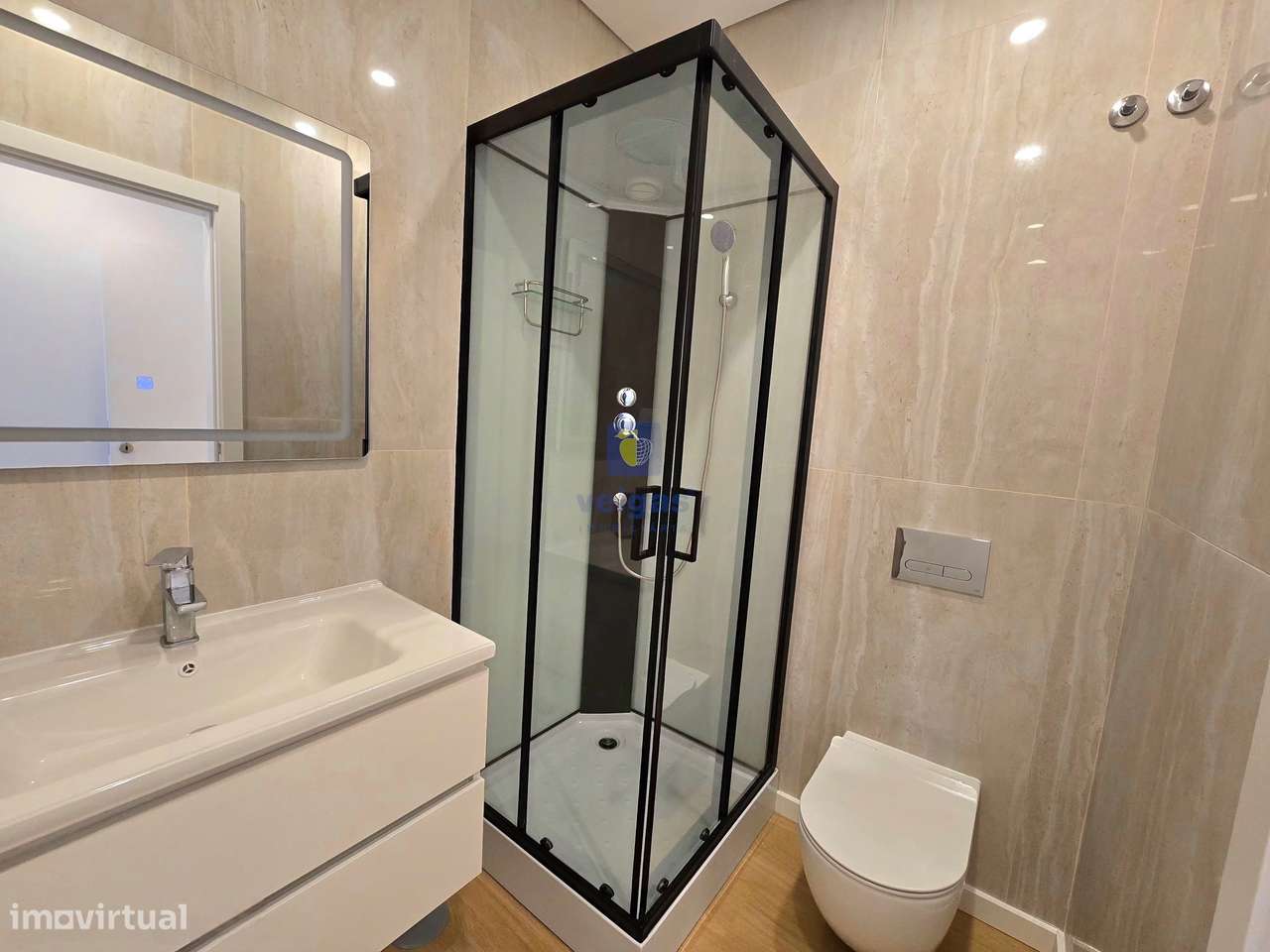 Apartamento T2 com varanda e duas frentes no empreendimento ANJOS 49 - Grande imagem: 4/17