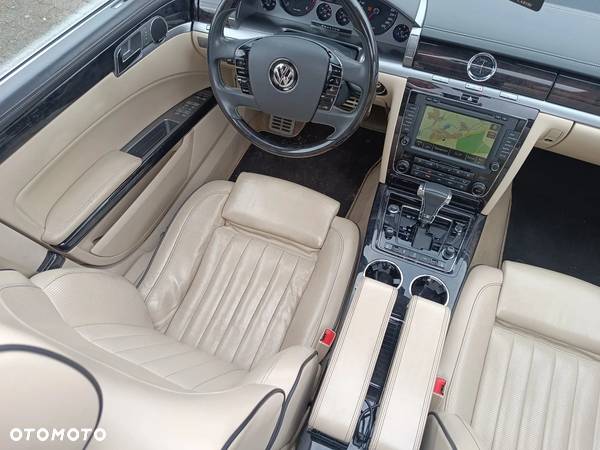 Volkswagen Phaeton 4.2 V8 4MOTION langer Radstand Automatik (4 Sitzer) - 16