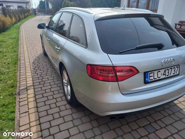 Audi A4 Avant 2.0 TDI DPF Ambiente - 8