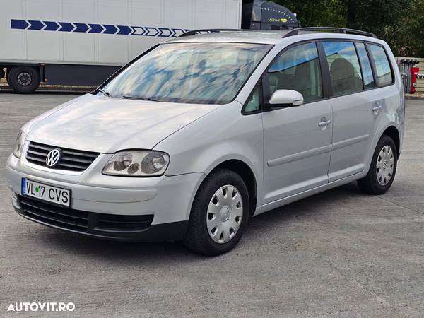 Volkswagen Touran 1.9TDI Highline DSG - 15