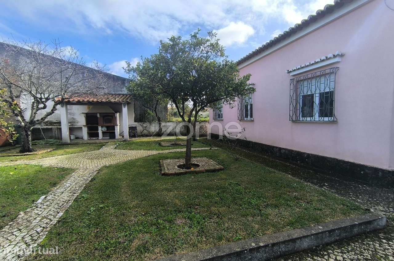 Moradia T4 unifamiliar Carnide-41