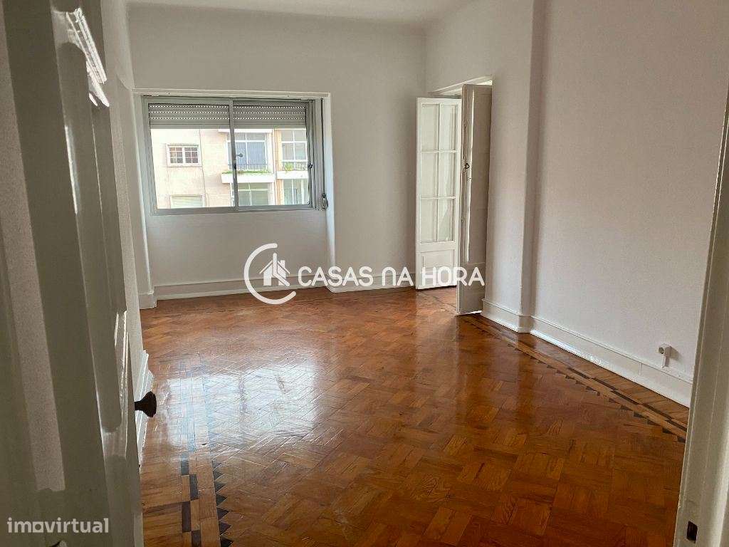 Apartamento T2 Avenida principal do Metro Almada - Grande imagem: 5/18