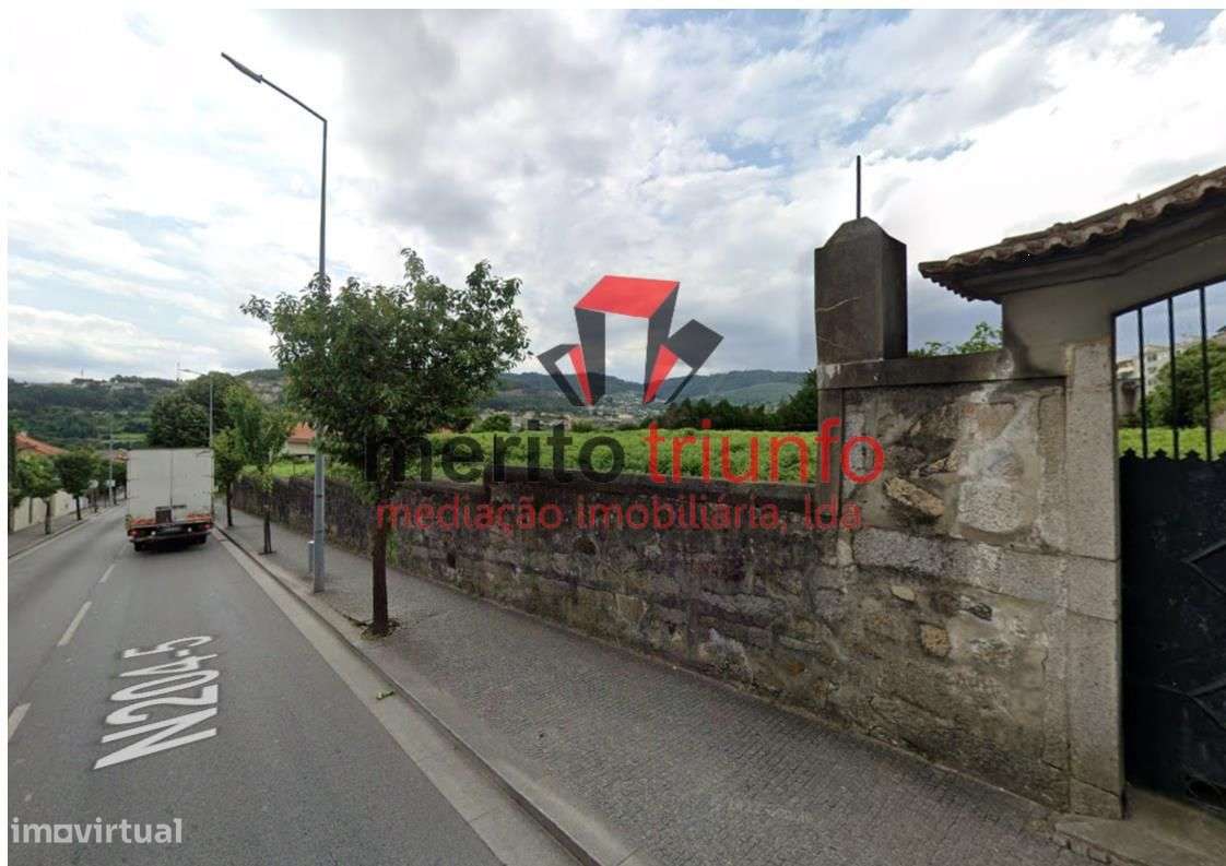 Oferta da Escritura e Registo - Terreno na Vila das Aves - Grande imagem: 4/4